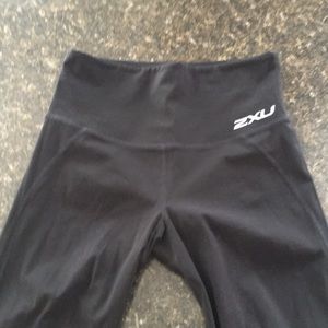 2XU black leggings